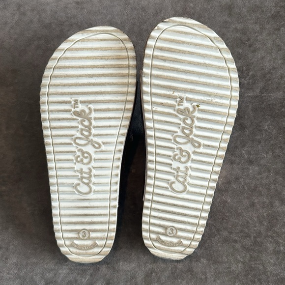 Cat & Jack sandals. Double strap buckle. Color- rose gold. Size 3 - Picture 2 of 7